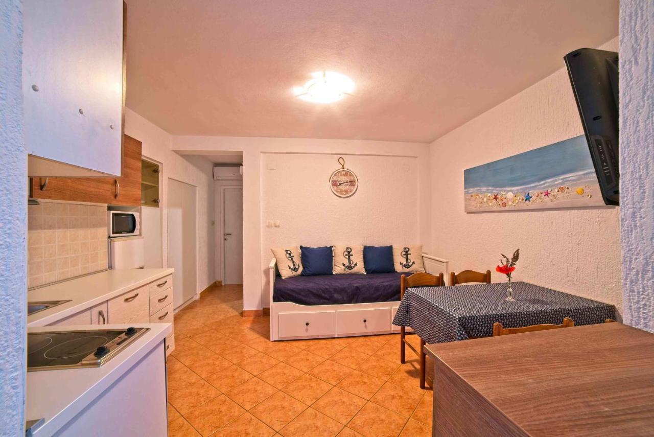Beach Villa Ema Supetarska Draga Buitenkant foto