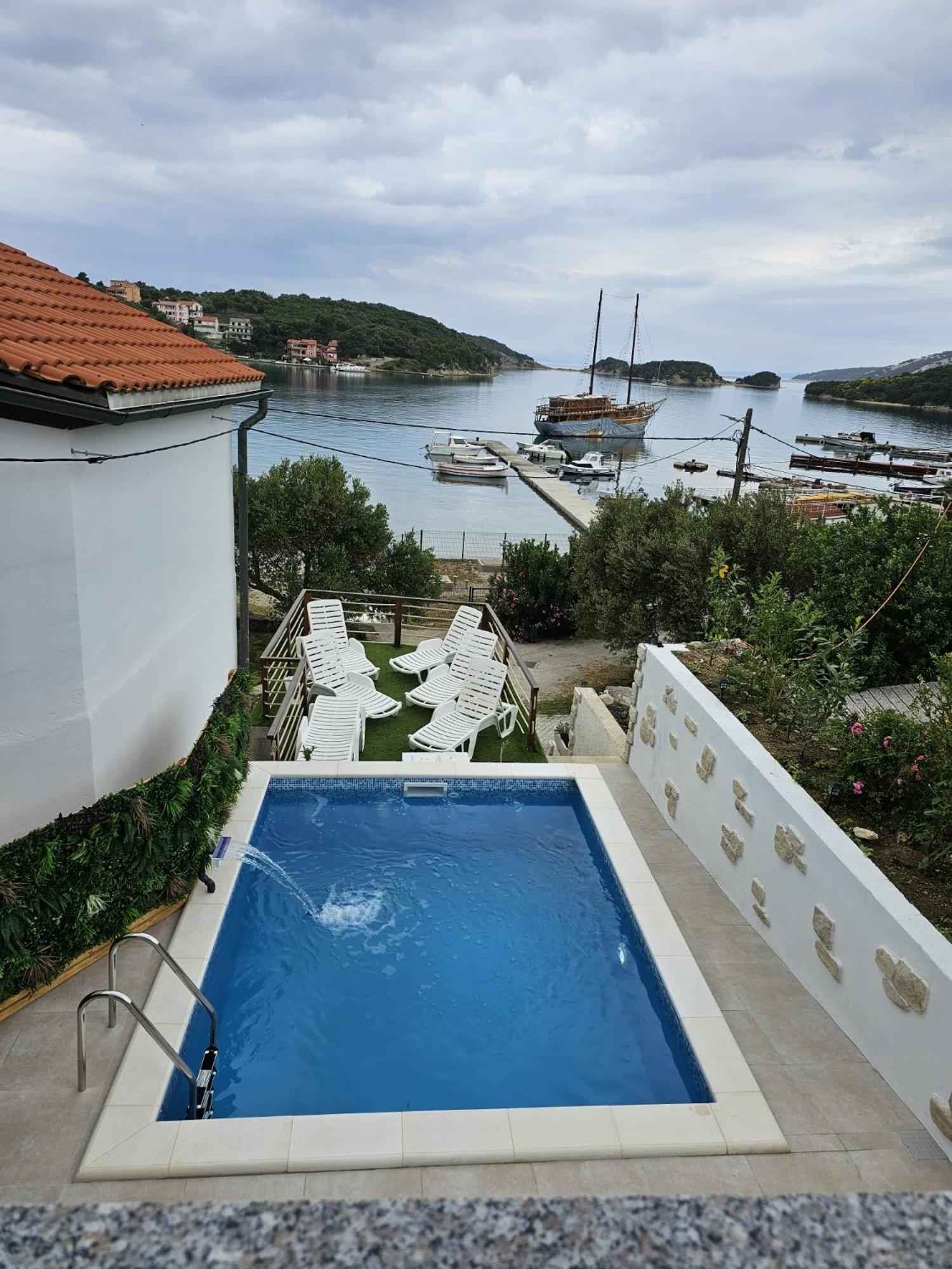 Beach Villa Ema Supetarska Draga Buitenkant foto