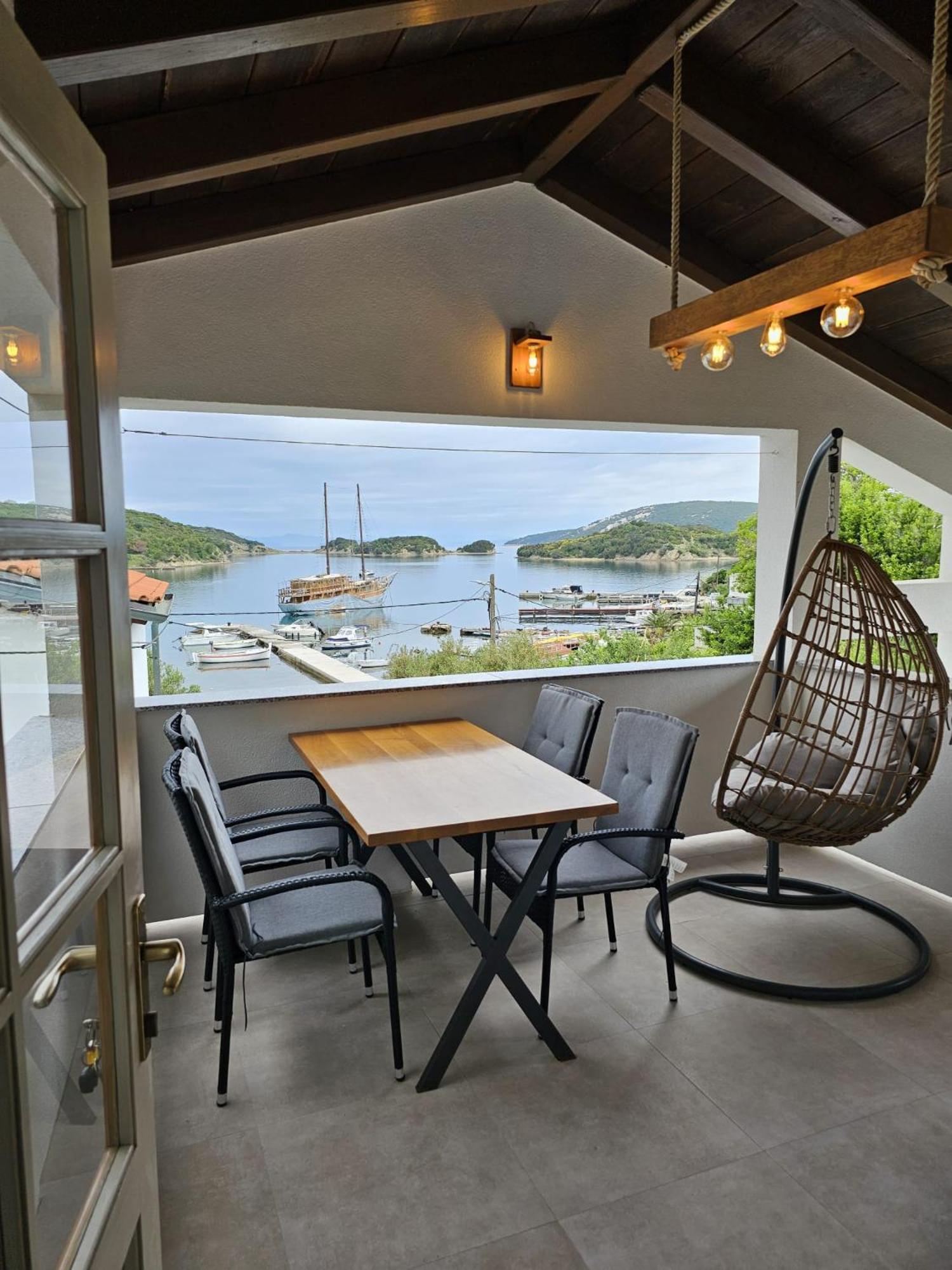 Beach Villa Ema Supetarska Draga Buitenkant foto