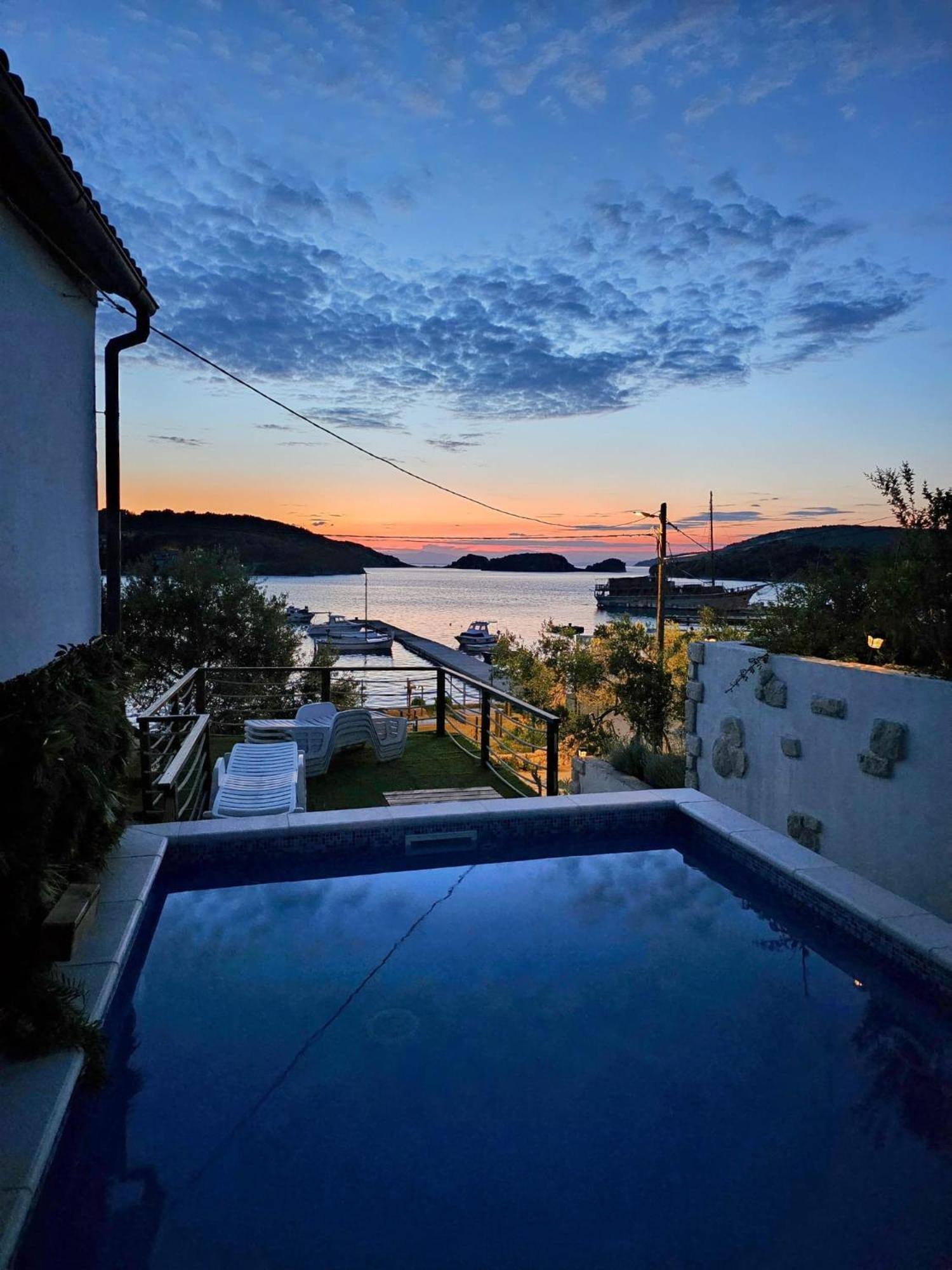 Beach Villa Ema Supetarska Draga Buitenkant foto